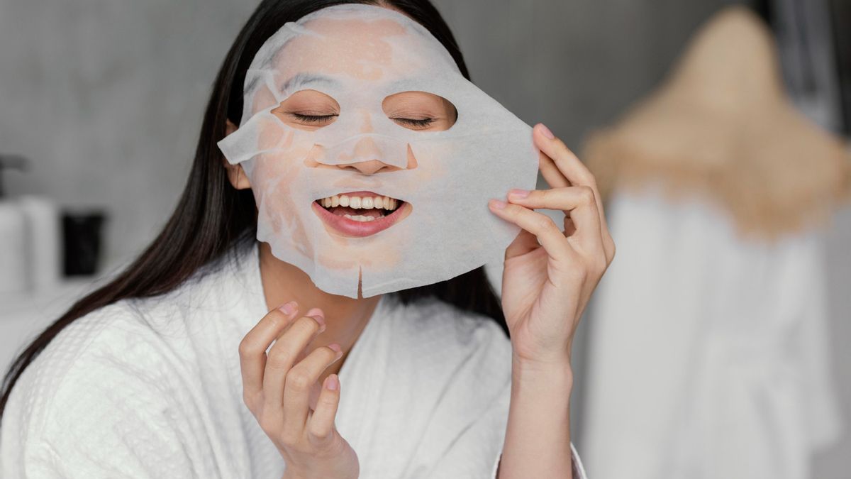 Đắp mặt nạ thường xuyên giúp sáng da