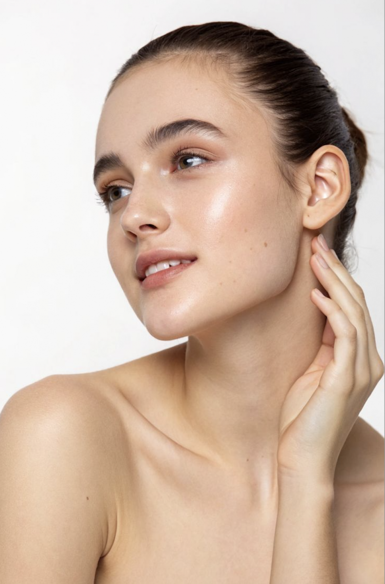 Nhấn huyệt giúp thon gọn, trẻ hoá da