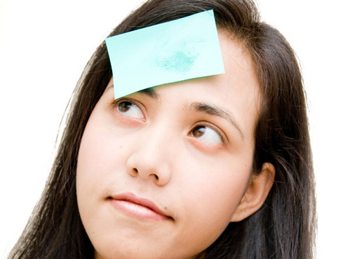 Có rất nhiều nguyên nhân khiến da bị nhờn