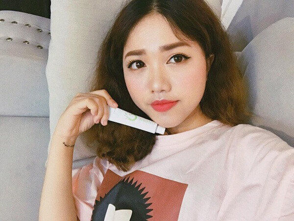 Kem bôi trị mụn trứng cá nào tốt cho teen?