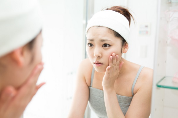 Không nên lạm dụng sữa rửa mặt