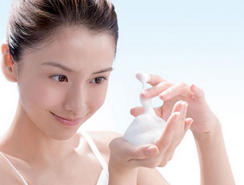 Làm sạch da là một bước không thể thiếu trong chu trình dưỡng da hằng ngày