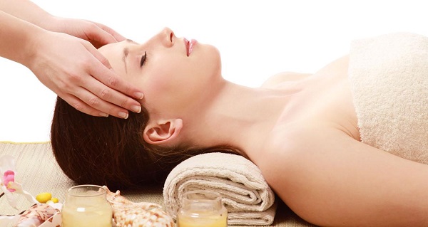 Mát xa kích thích sản sinh một lượng Collagen nuôi dưỡng da