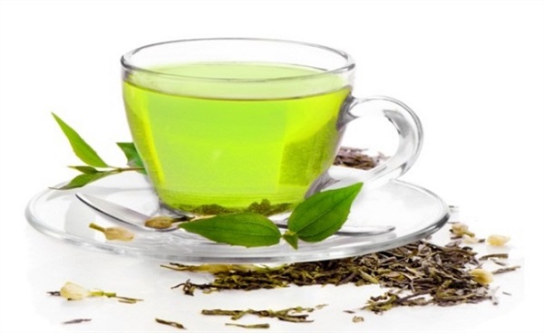 Một ly trà xanh mỗi ngày cho da sáng dáng đẹp