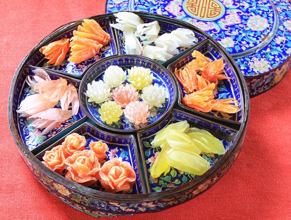 Những thực phẩm nên hạn chế ăn vào ngày tết để tránh nổi mụn