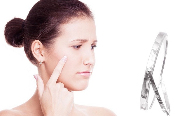 Sữa rửa mặt ngừa mụn nào dành cho cô nàng da dầu?